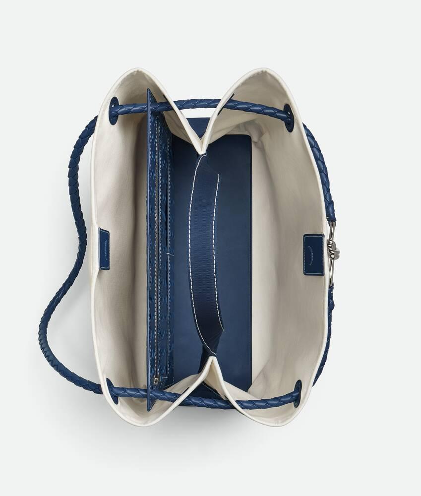 Women's Large Andiamo in White/blue Product Image