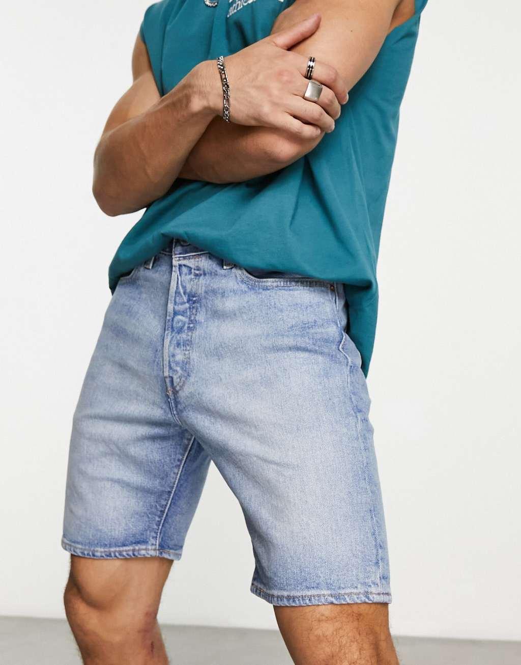 Levi's 501 Original denim shorts in light blue Product Image