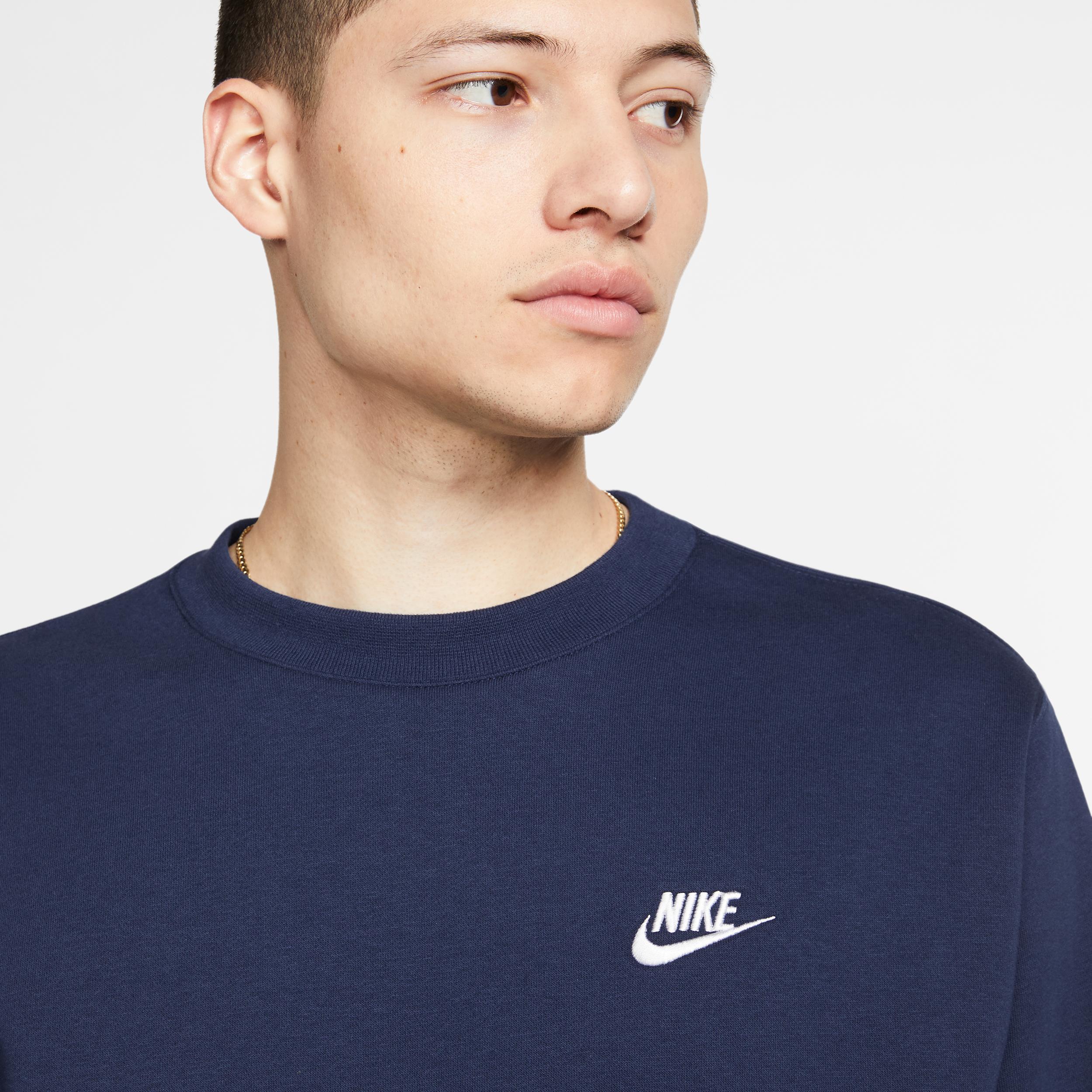Mens Nike Sportswear Club Fleece Crew | BV2662-410 Product Image