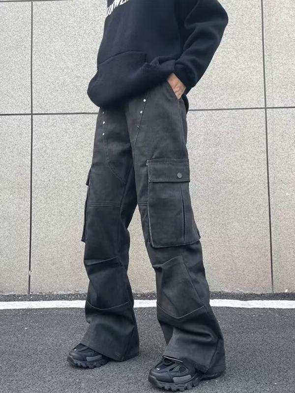 Men's Multi Pocket Ruched Studded Cargo Jeans Product Image