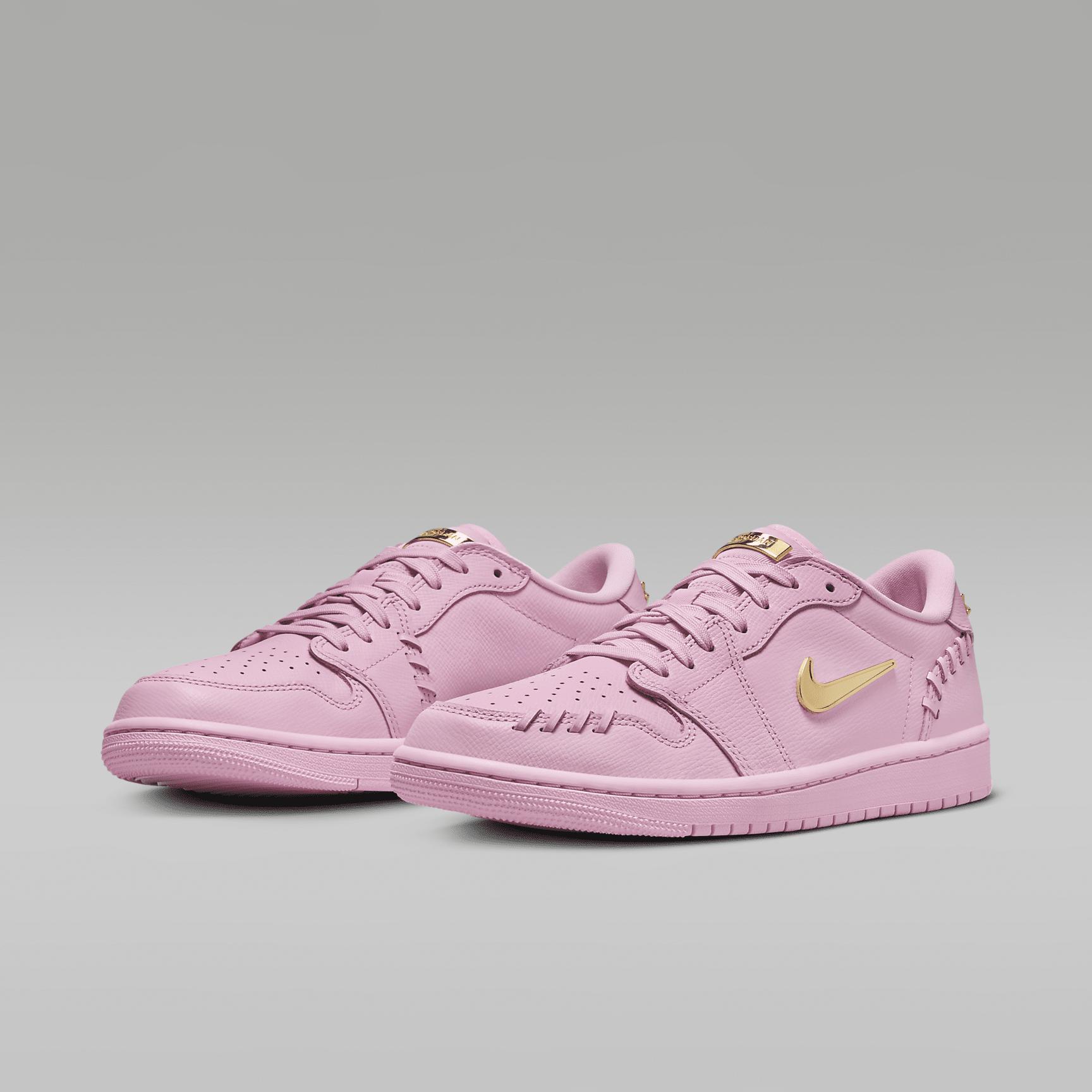 Women's Air Jordan 1 Low Method of Make Shoes Product Image