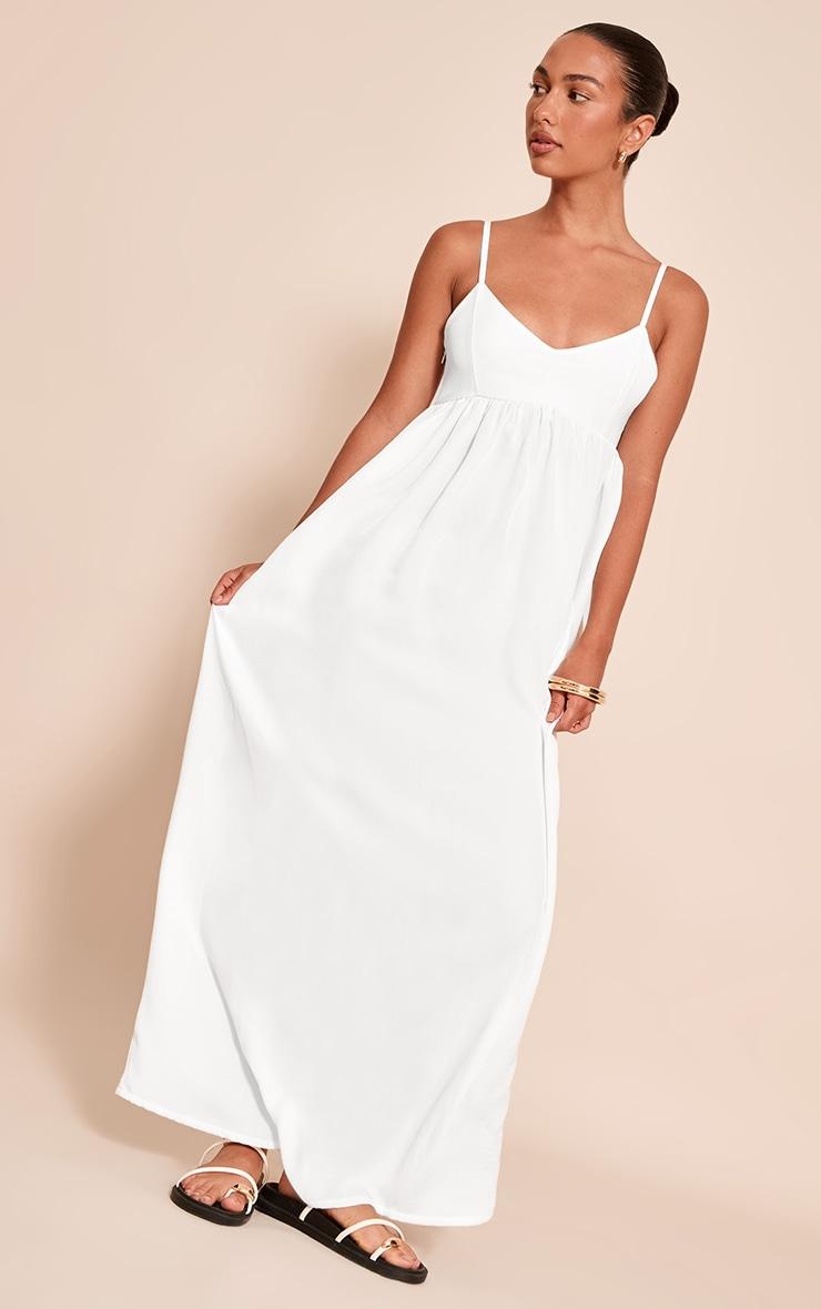 White Textured Strappy Scoop Neck Sleeveless Maxi Dress Product Image