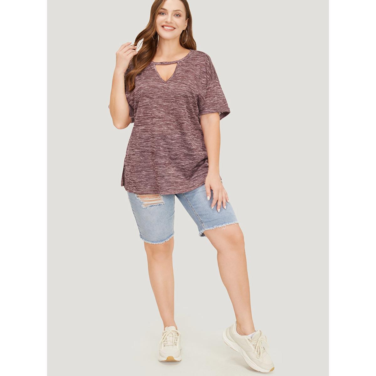 Plus Size Plain Keyhole Split Hem Heather T-shirt Burgundy Women Casual Heather Plain Keyhole Cut-Out Dailywear T-shirts BloomChic 14-16/1X Product Image