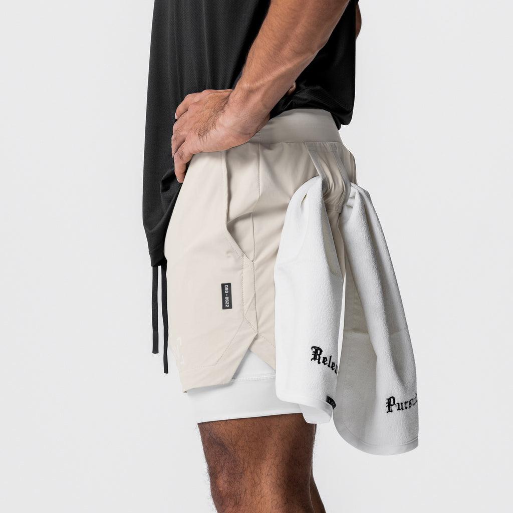 0622. Tetra-Lite® 5" Liner Short - Sand Smoke/White Product Image