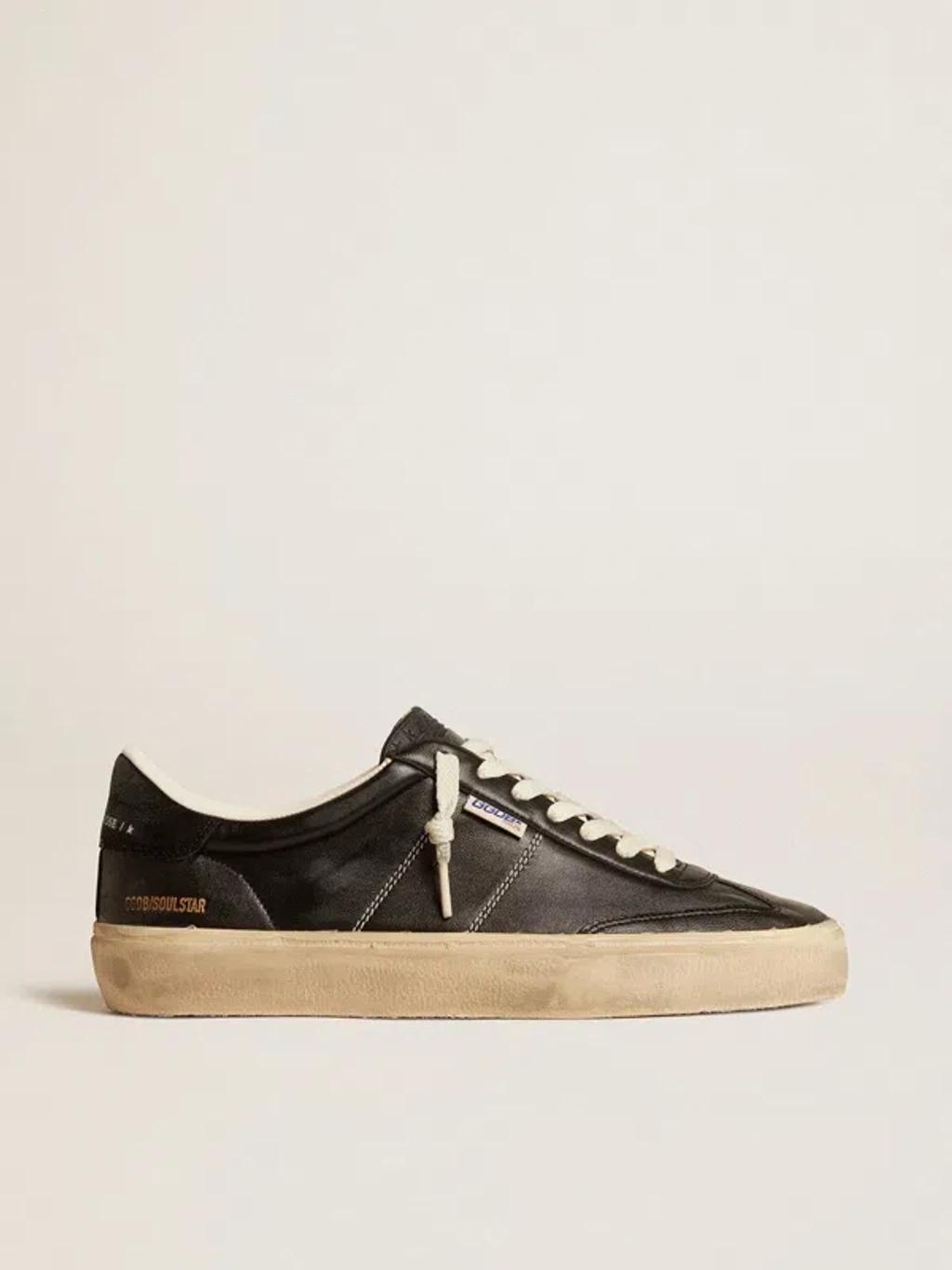 GOLDEN GOOSE Deluxe Brand Vintage-inspired Black Leather Sneakers With Contrasting White Laces Product Image