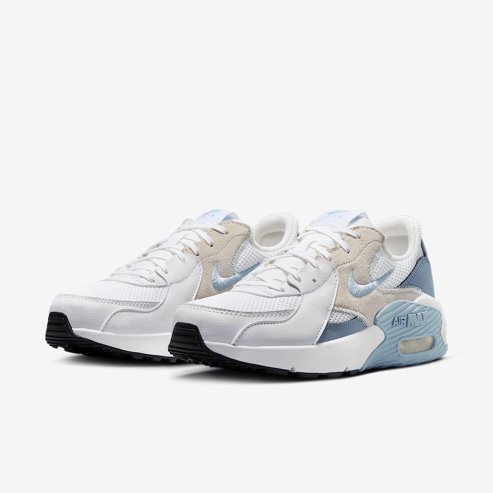 Nike Women's Air Max Excee Shoes Product Image