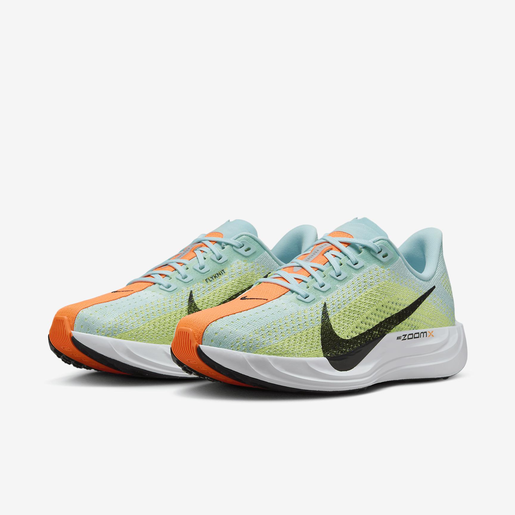 Nike Women's Pegasus Plus Road Running Shoes Product Image