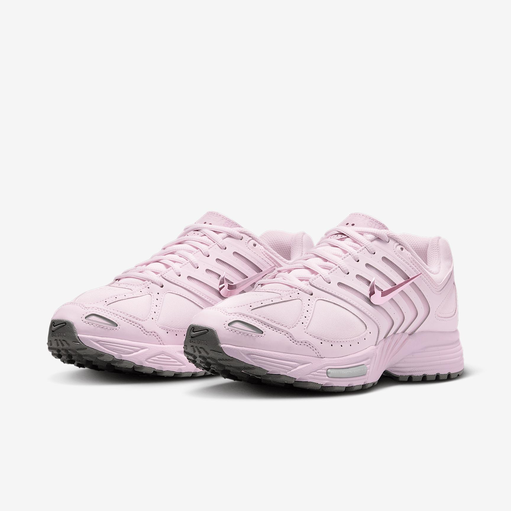 Nike Air Pegasus 2005 Women's Shoes Product Image