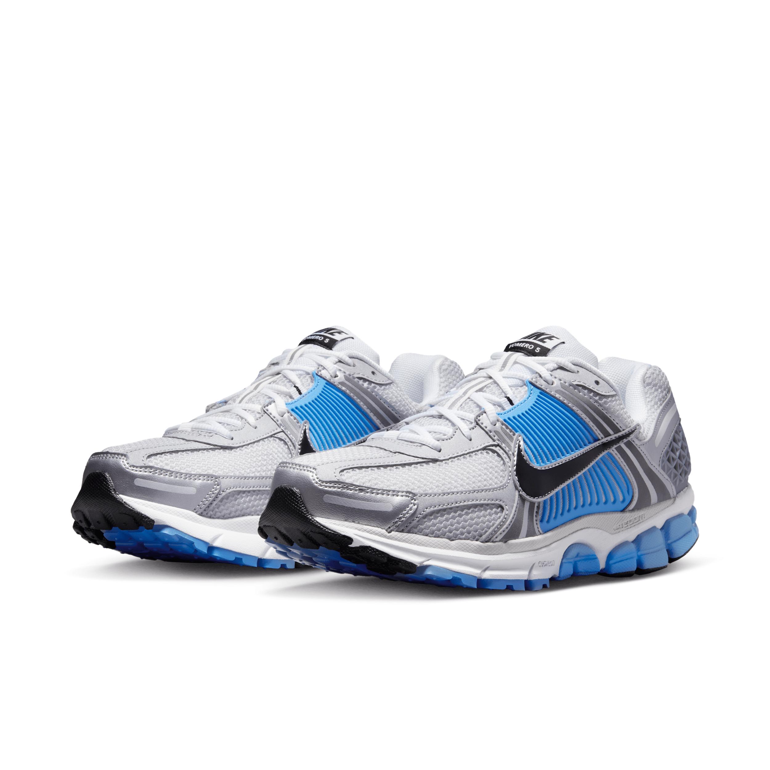 Nike Men's Zoom Vomero 5 Shoes Product Image
