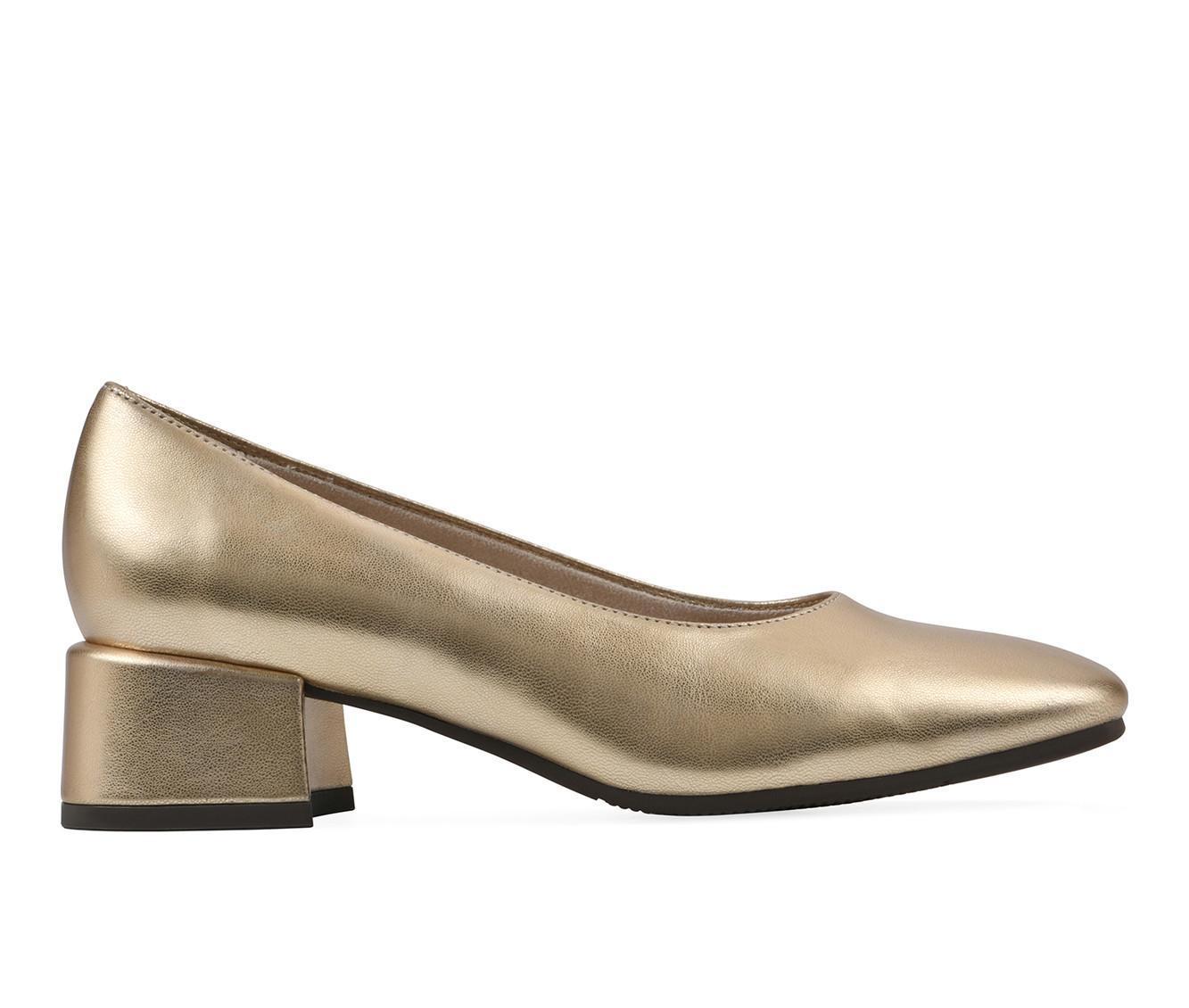 Women's Cliffs by White Mountain Quintesa Pumps Product Image