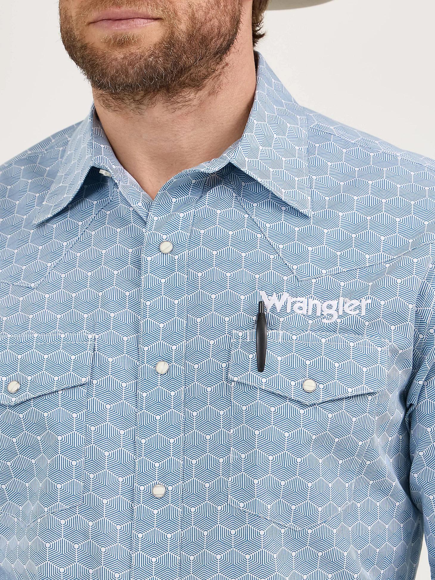 Men's Wrangler® Logo Long Sleeve Western Snap Shirt | Men's SHIRTS | Wrangler® Product Image