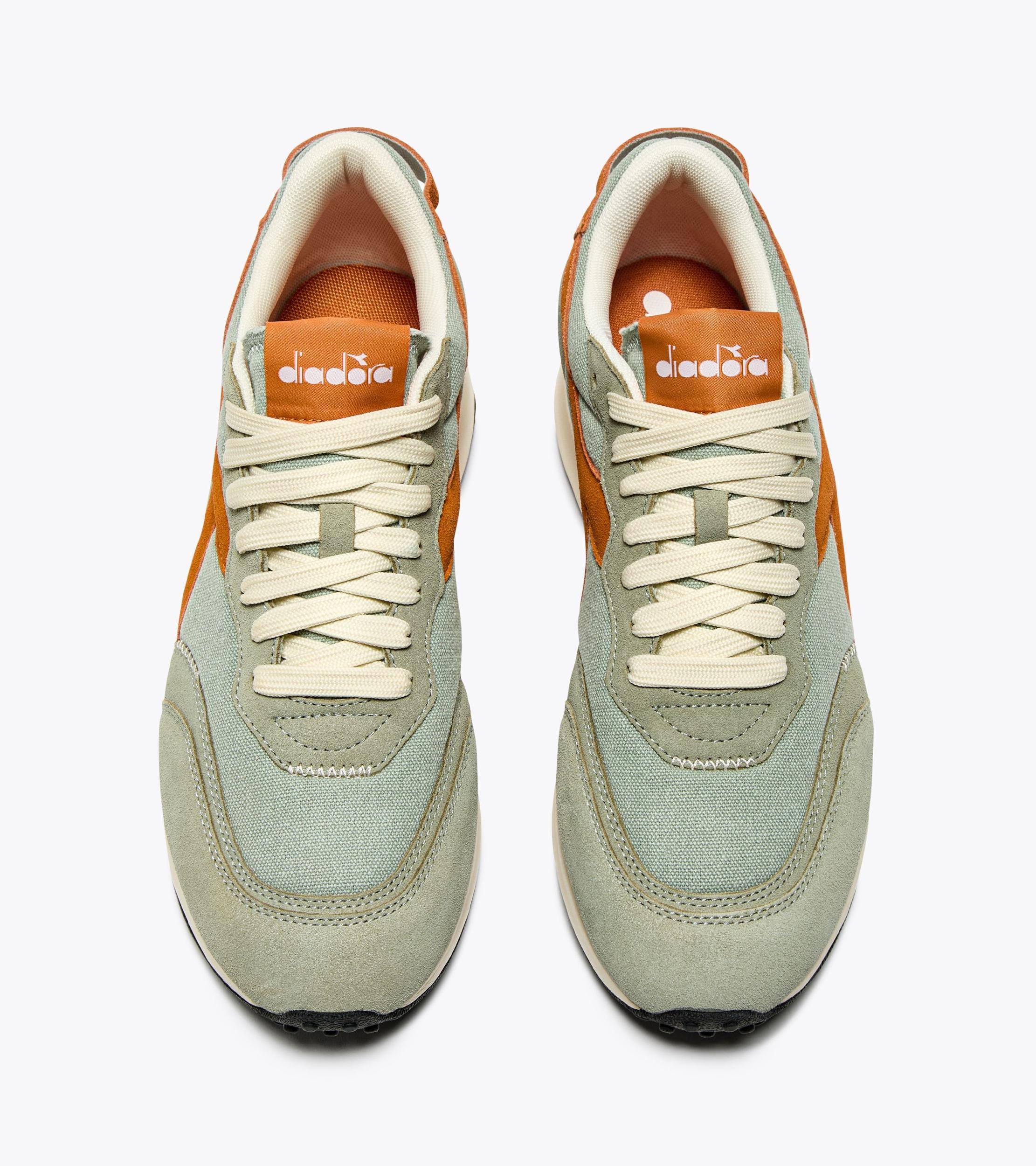 RACE SUEDE SW Product Image