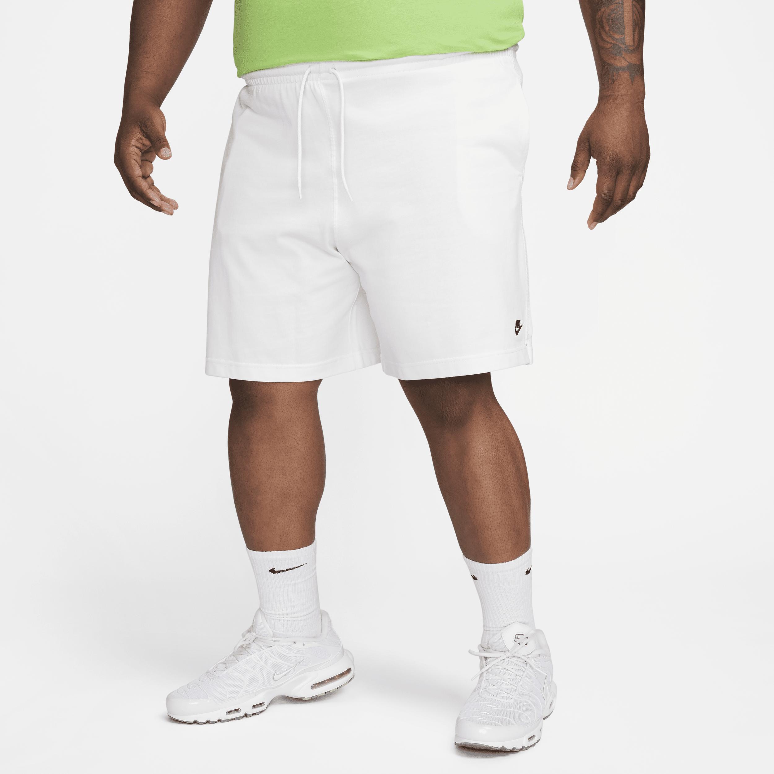 Nike Club Men's Knit Shorts Product Image