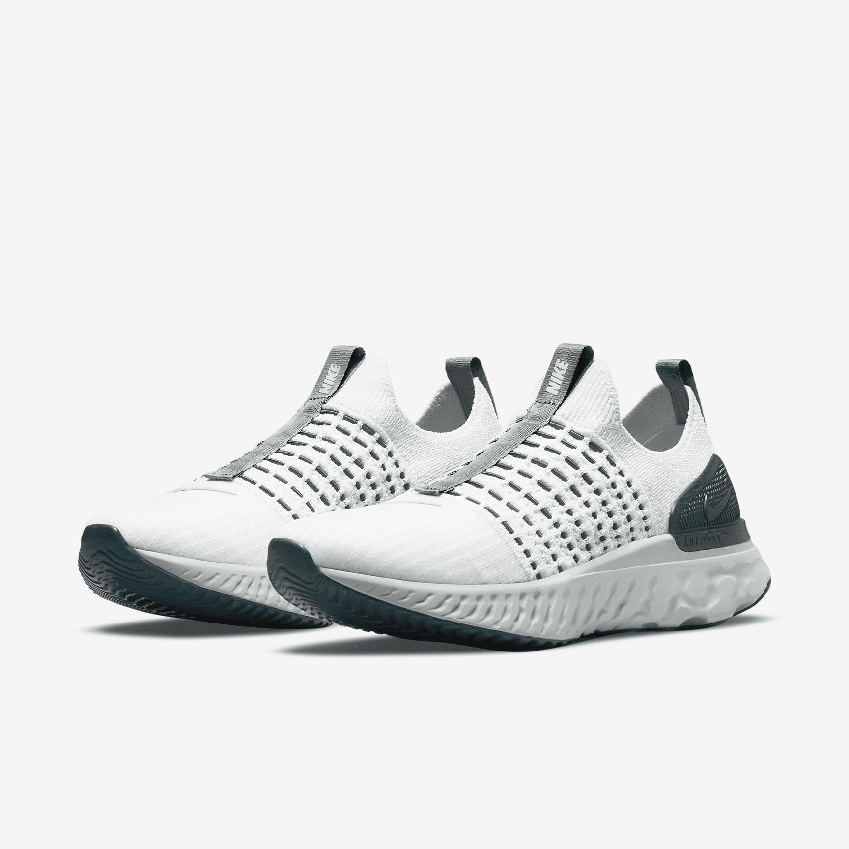 Nike React Phantom Run Flyknit 2 Women's Road Running Shoes Product Image