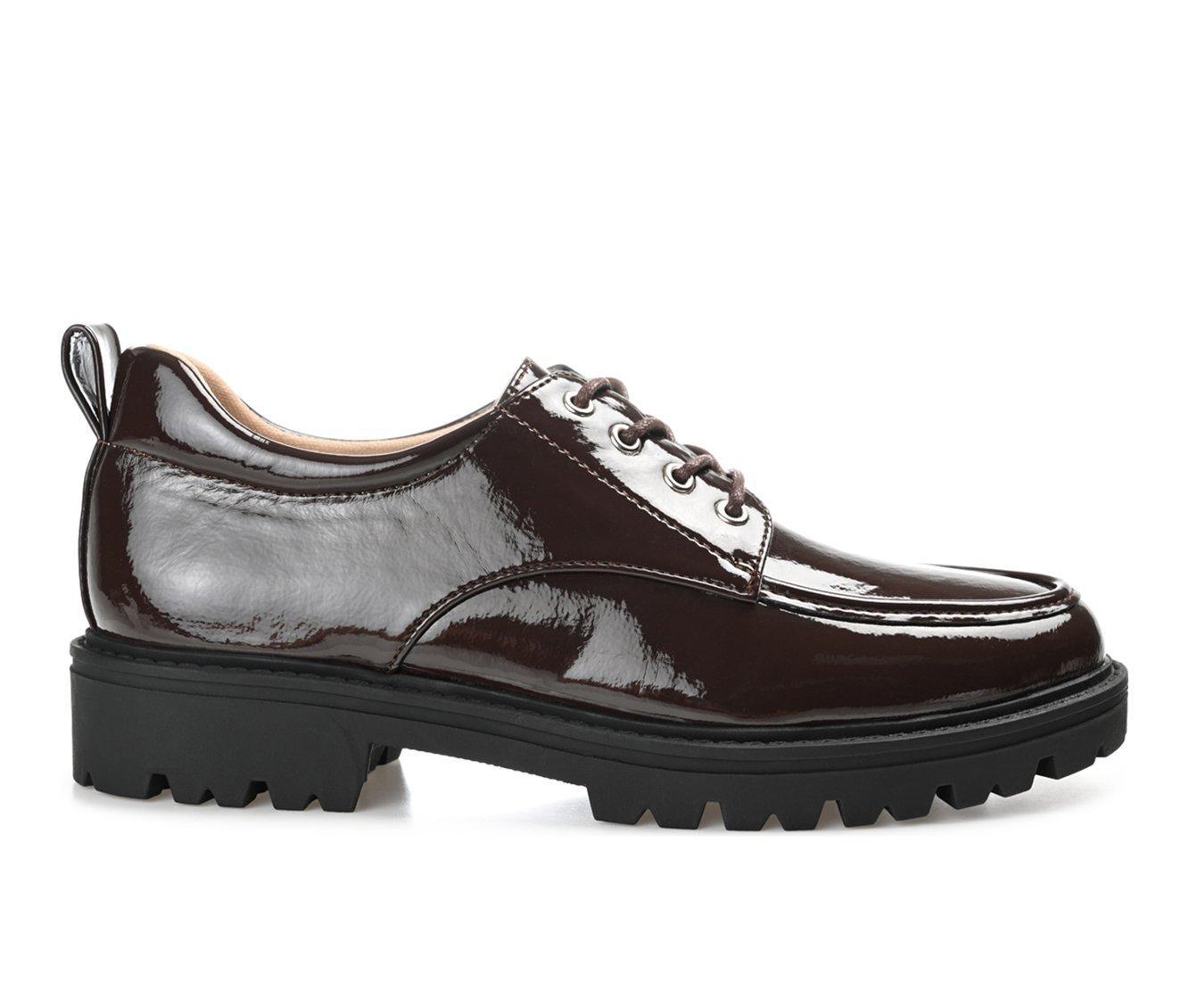 Women's Journee Collection Zina Lugged Oxfords Product Image
