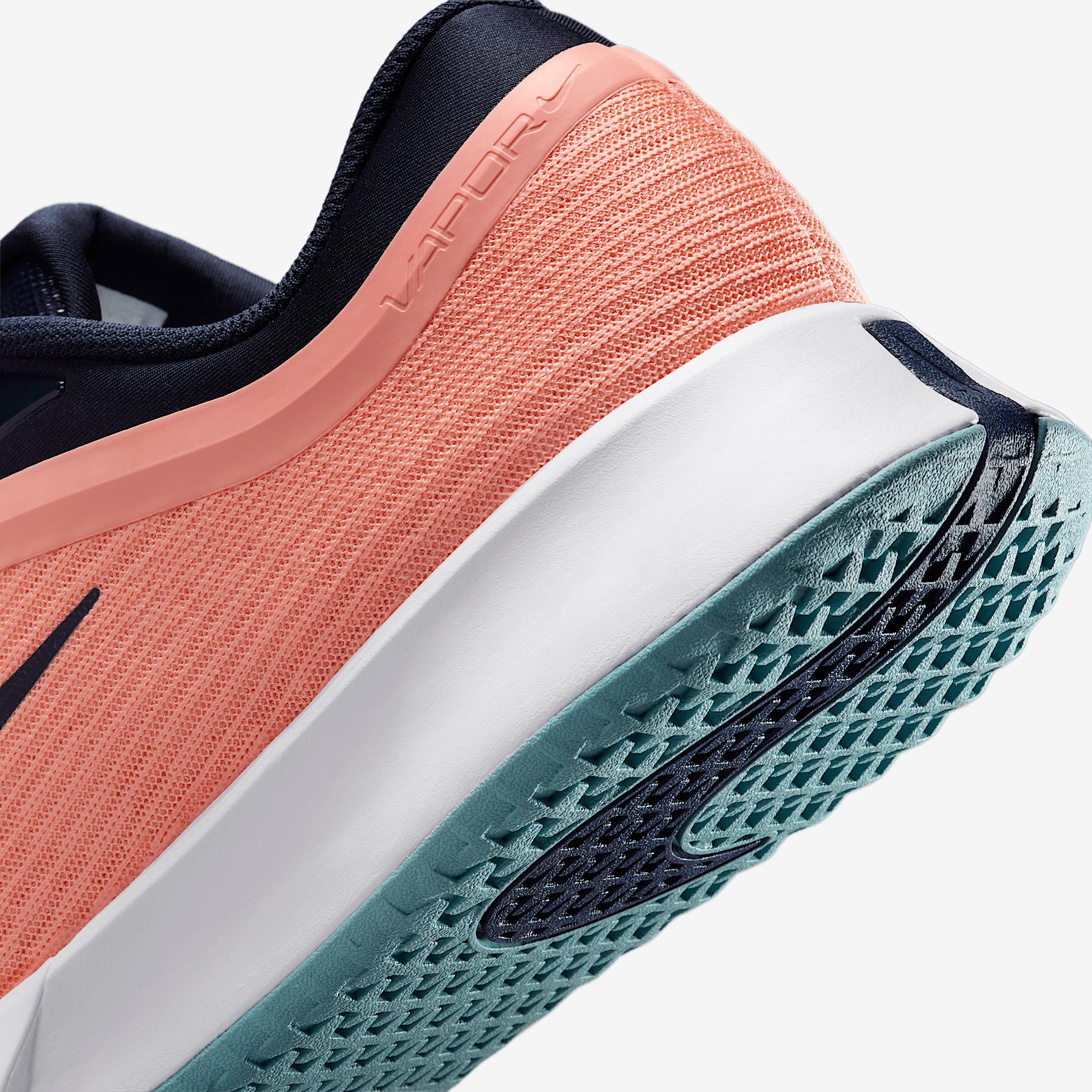 Nike Mens Vapor Pro 3 Hard Court Tennis Shoes | FZ2161-800 Product Image