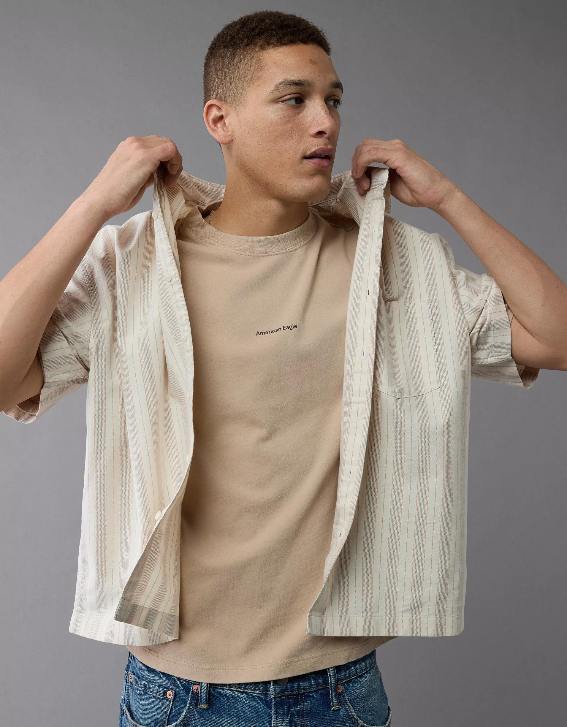 AE Boxy Logo Graphic T-Shirt Product Image