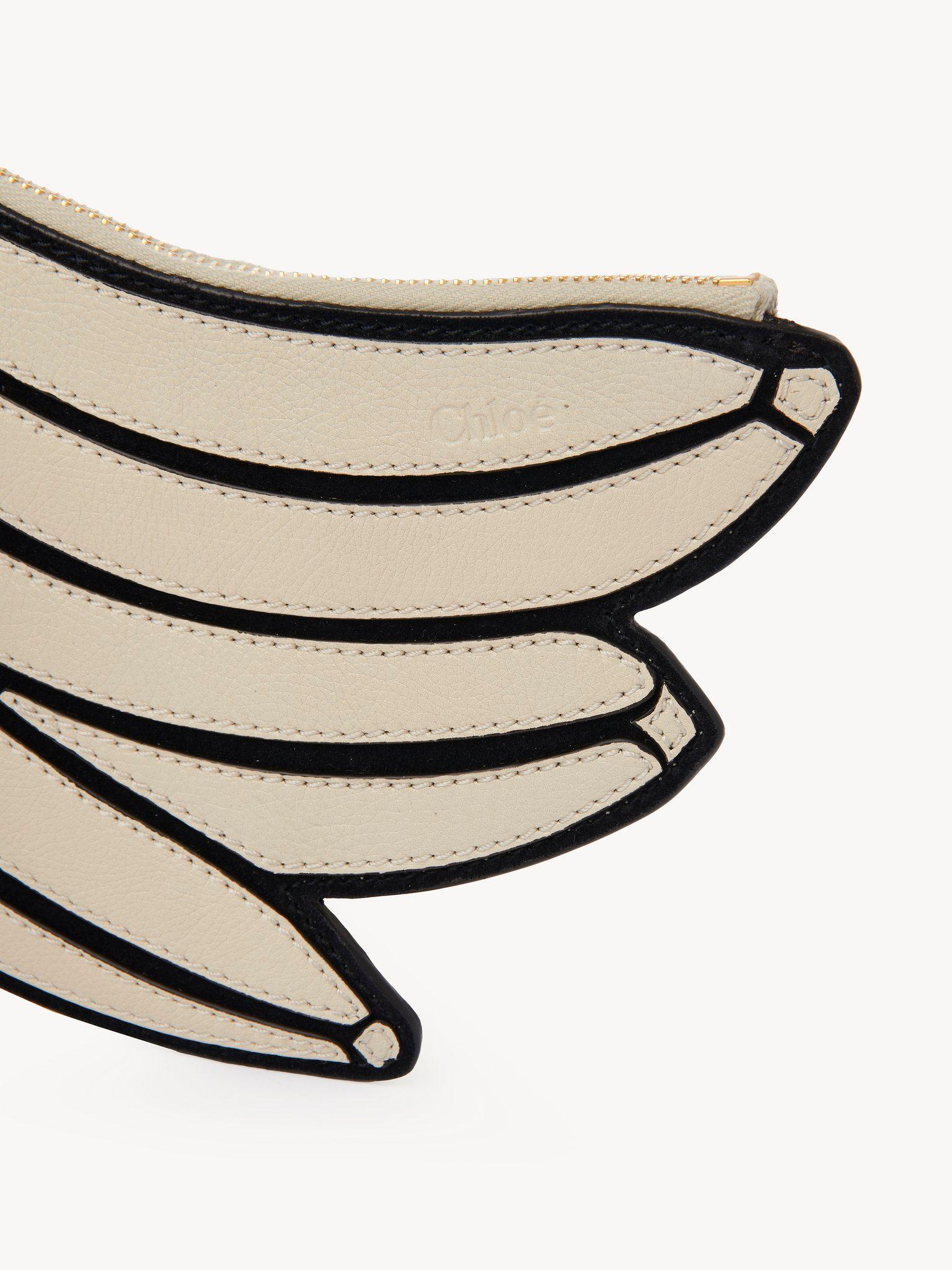 Banana flat pouch in grained leather Product Image