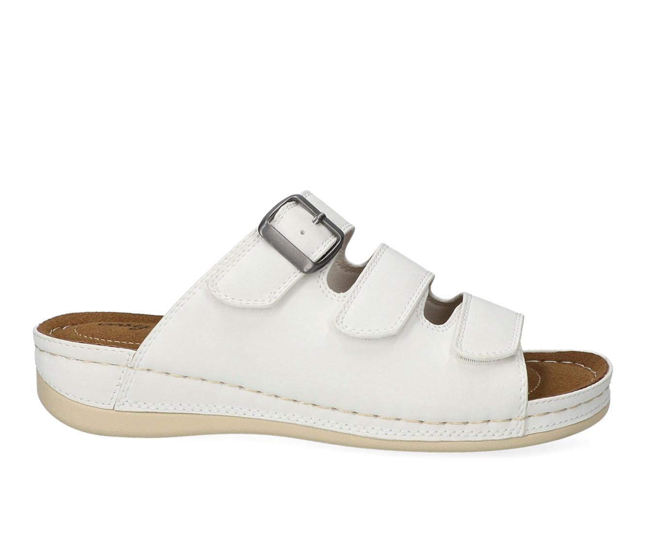 Women's Easy Street Pinterry Sandals Product Image