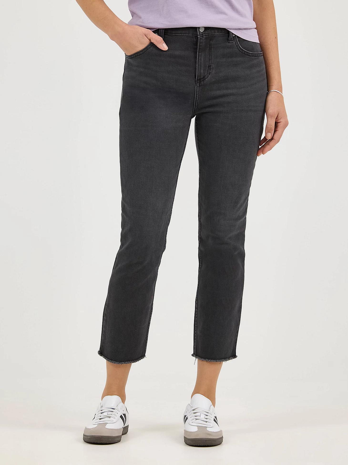 Women's Legendary Frayed Hem Capri | Women's Capris & Crops | Lee® Product Image