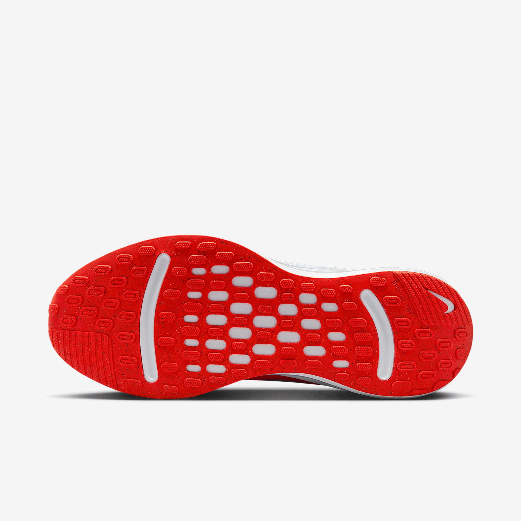 Nike Mens Journey Run Running Shoes in White/Wolf Grey/Pure Platinum Product Image