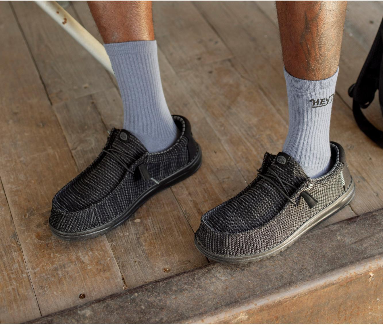 Men's HEYDUDE Wally Stretch Sox Casual Shoes Product Image