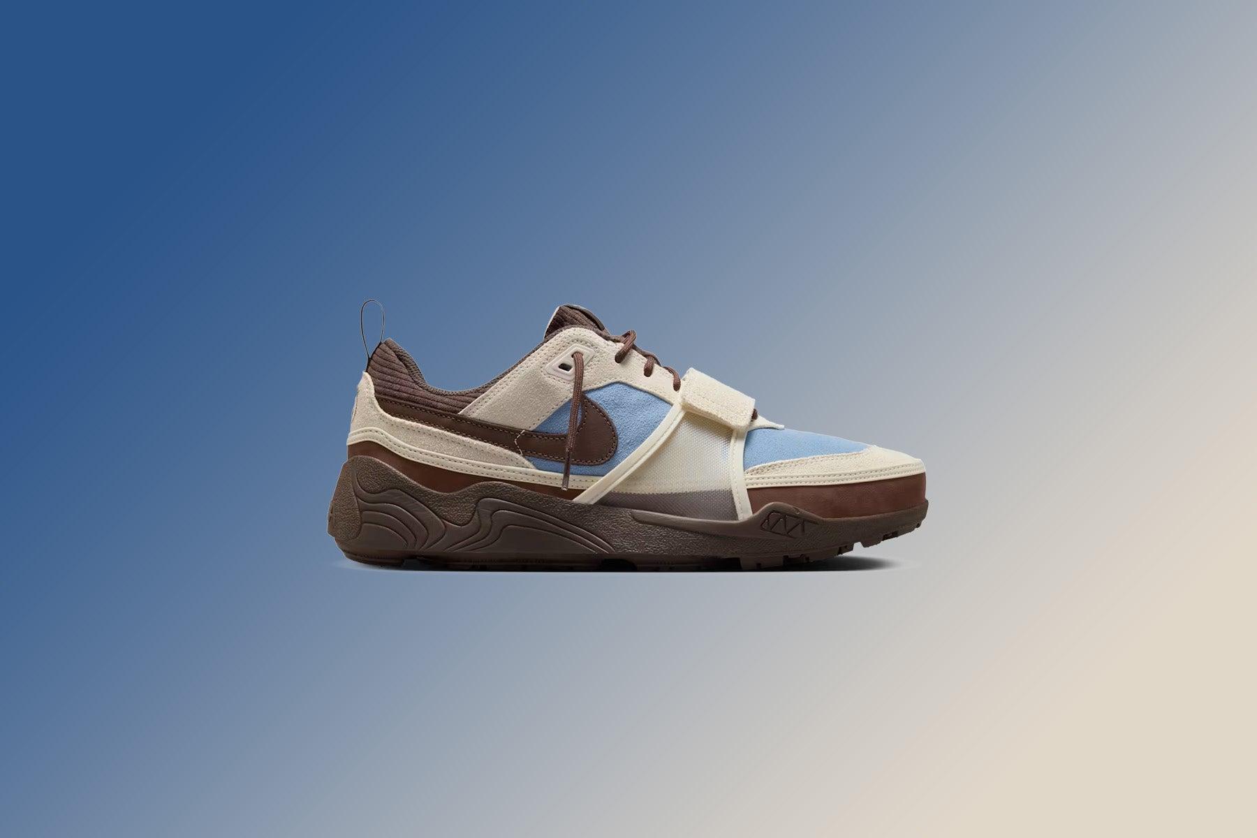 Nike x Travis Scott Zoom Field Jaxx - Leche Blue/Baroque Brown/Pale Ivory Male Product Image