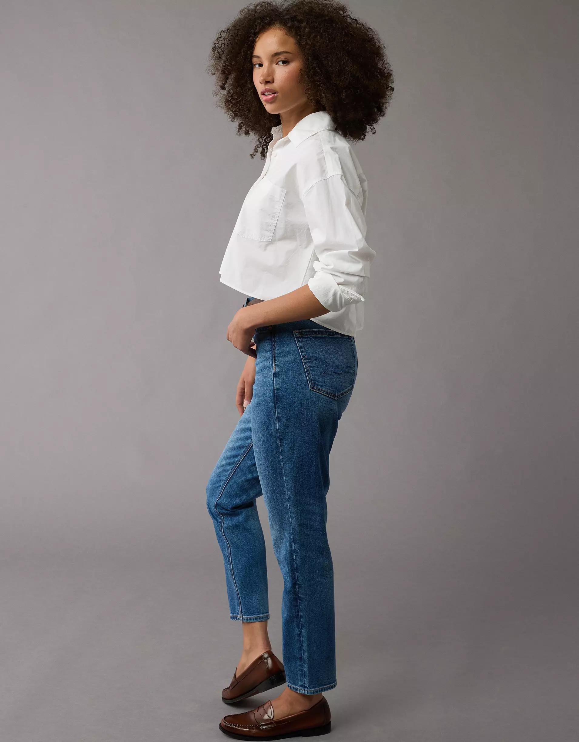 AE Strigid Curvy Mom Jean Product Image