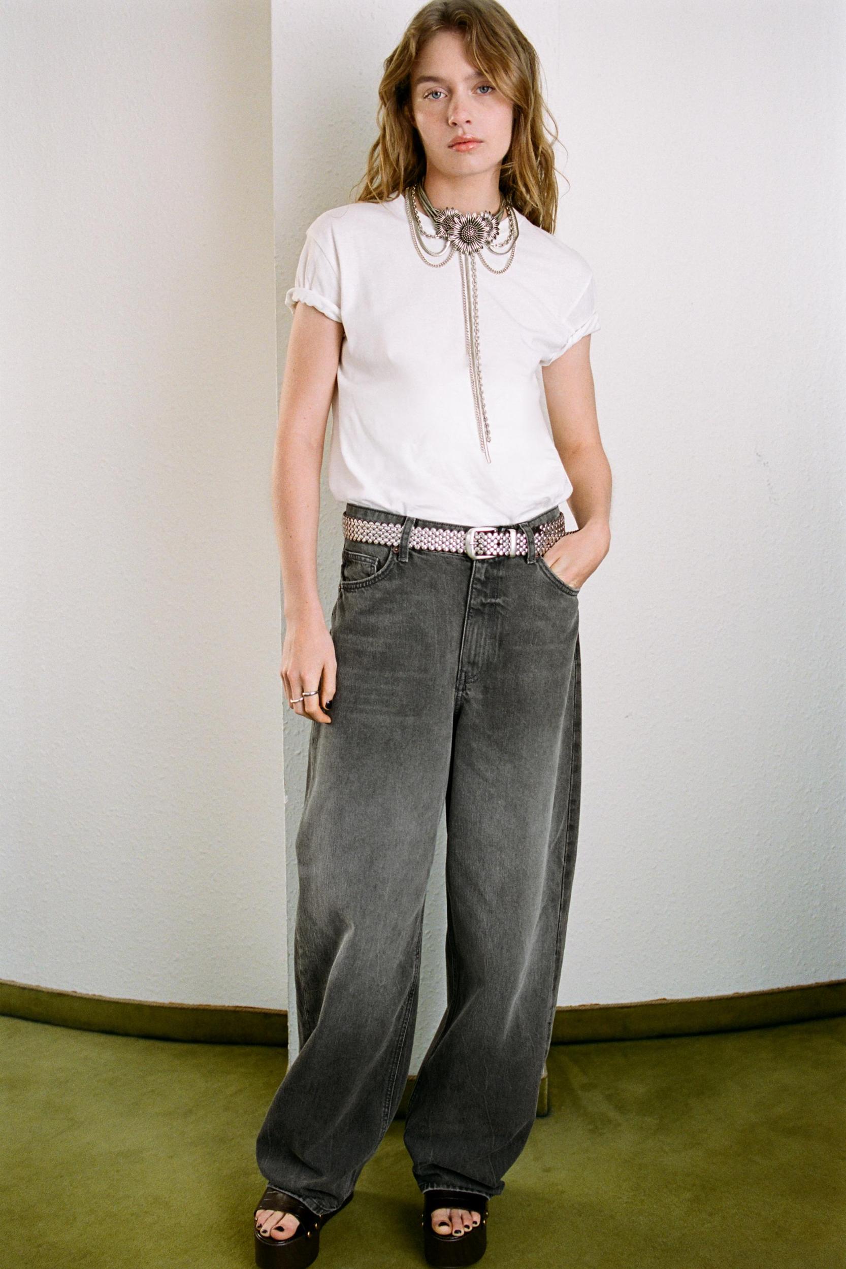 MID-RISE RELAXED OVERSIZE JEANS Product Image