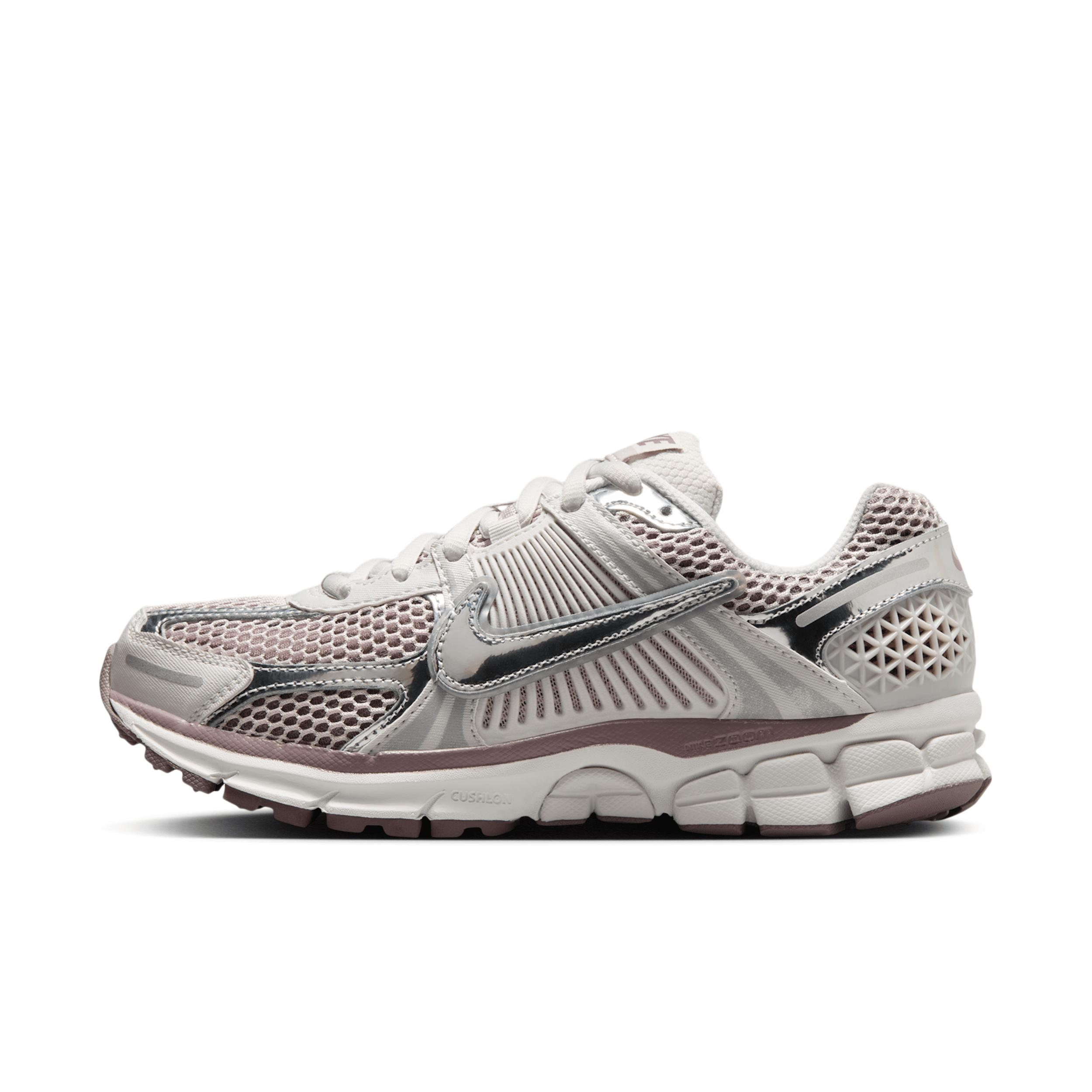 Nike Womens Zoom Vomero 5 Shoes with Reflective Accents | FJ2028-104 Product Image