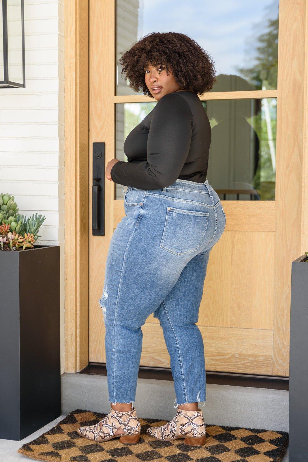 Kyla Destroyed Hi Waist Relaxed Fit (Online Exclusive) Product Image
