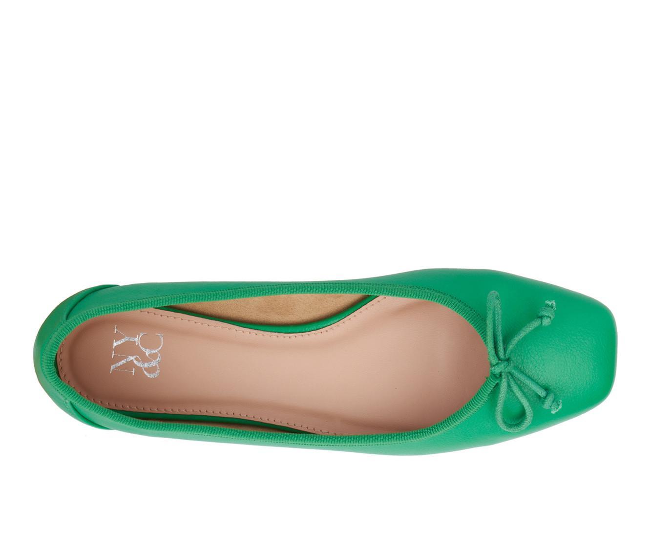 Women's New York and Company Paulina Flats Product Image
