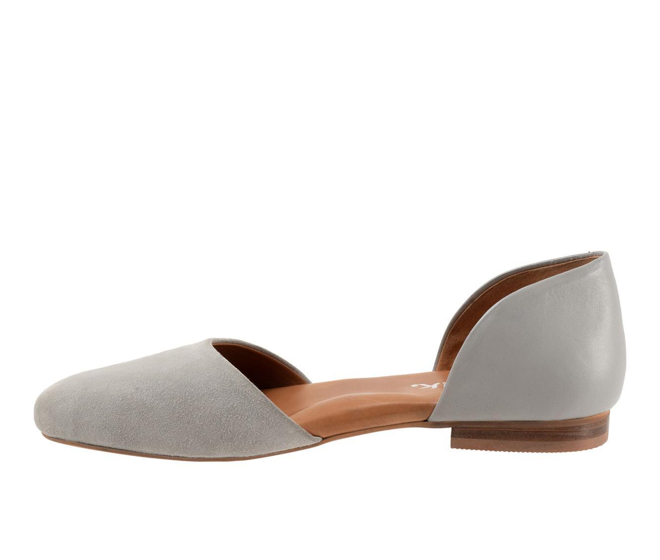 Women's Softwalk Kamari Flats Product Image
