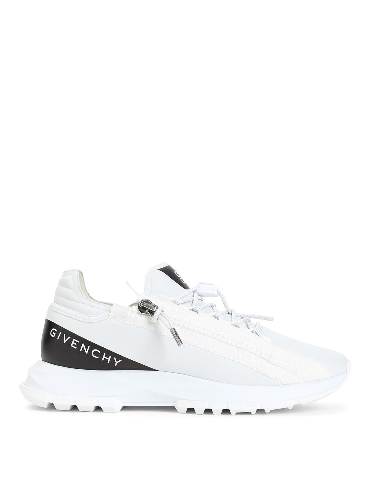 GIVENCHY Spectre Runner Leather Sneakers With 4g Side Zip Detail In White Product Image