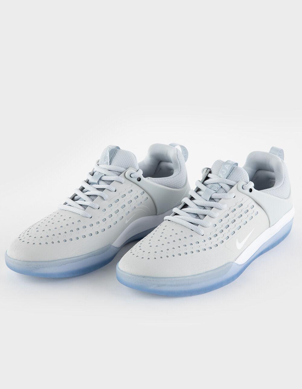 NIKE SB Zoom Nyjah 3 Mens Shoes - GRAY/WHITE Product Image