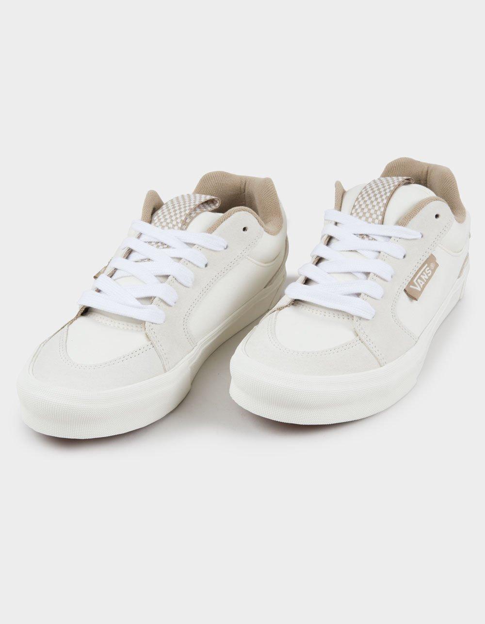 VANS Chukka Push Shoes - OFF WHITE Product Image