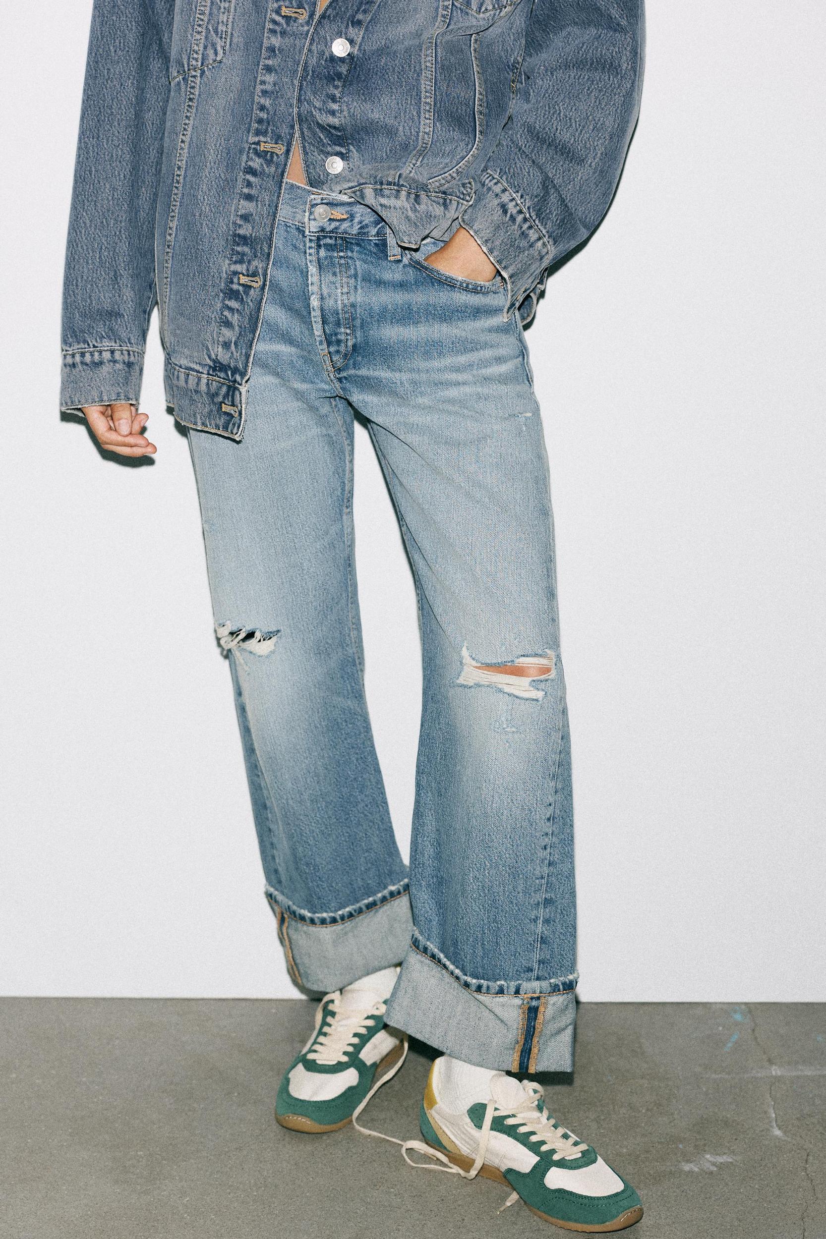 COLORBLOCK RUNNING SNEAKERS Product Image