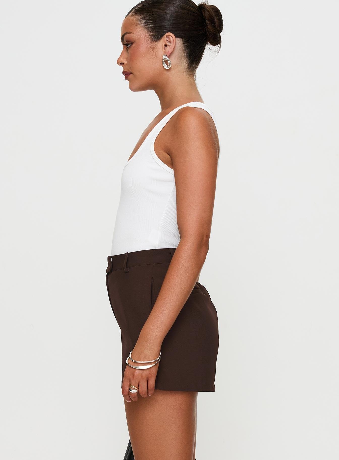 Ellerie Tailored Shorts Chocolate Product Image