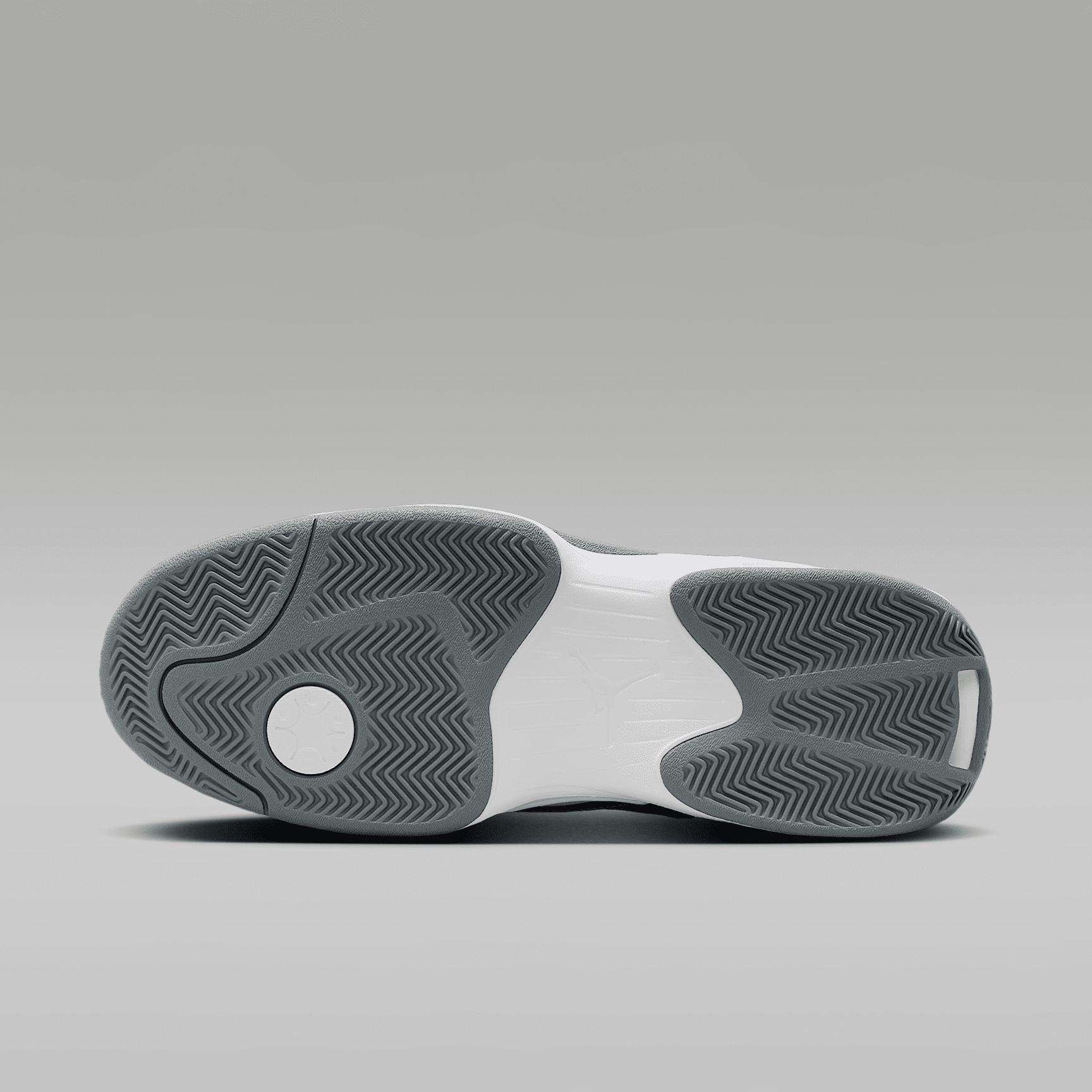 Mens Max Aura 6 Basketball Shoes Product Image