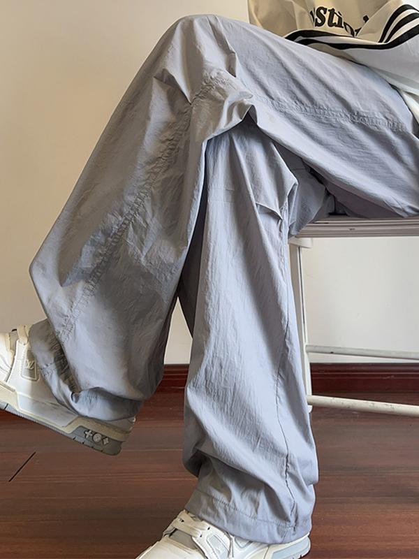 Men's Pleated Lightweight Straight Leg Pants Product Image