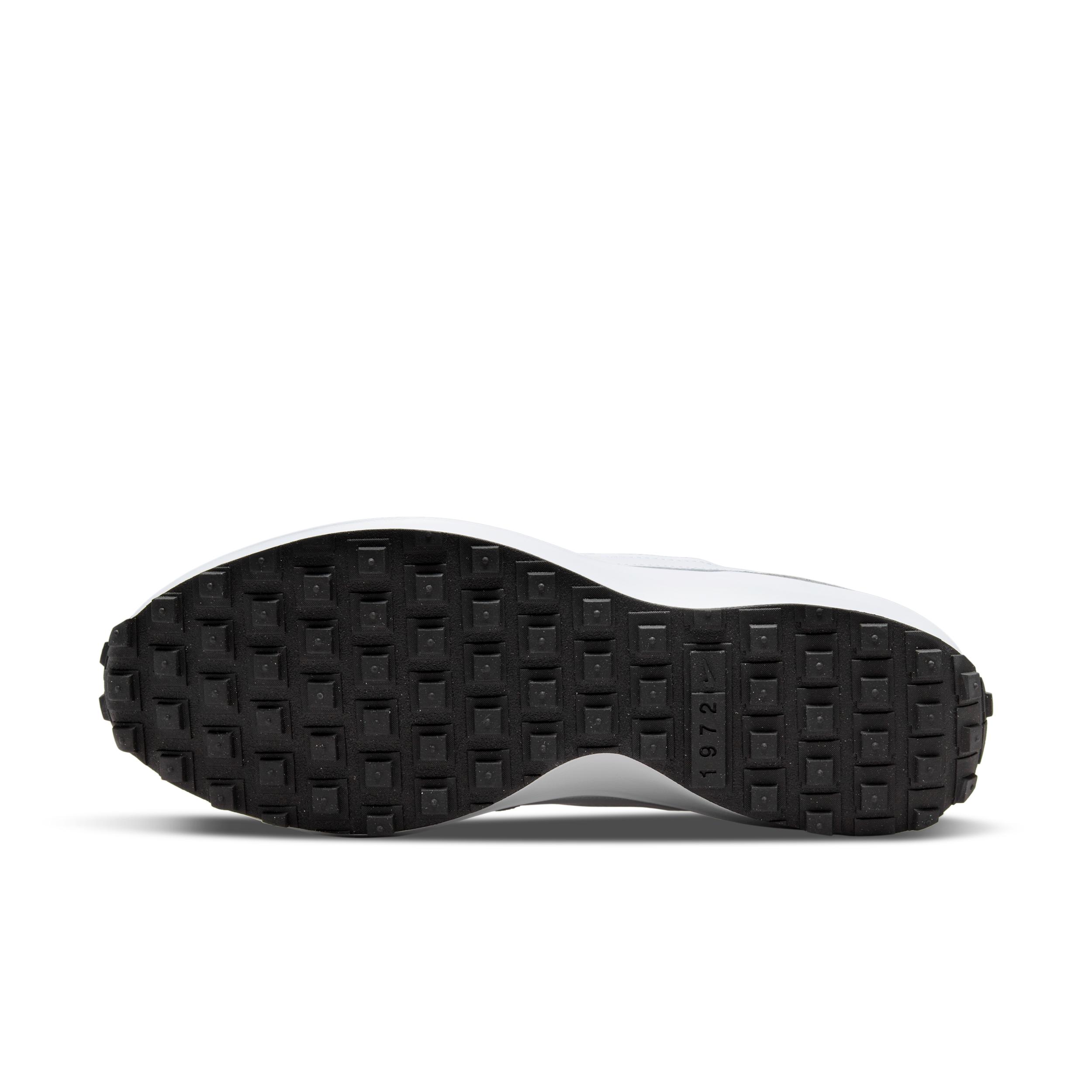 Nike Men's Waffle Debut Shoes Product Image