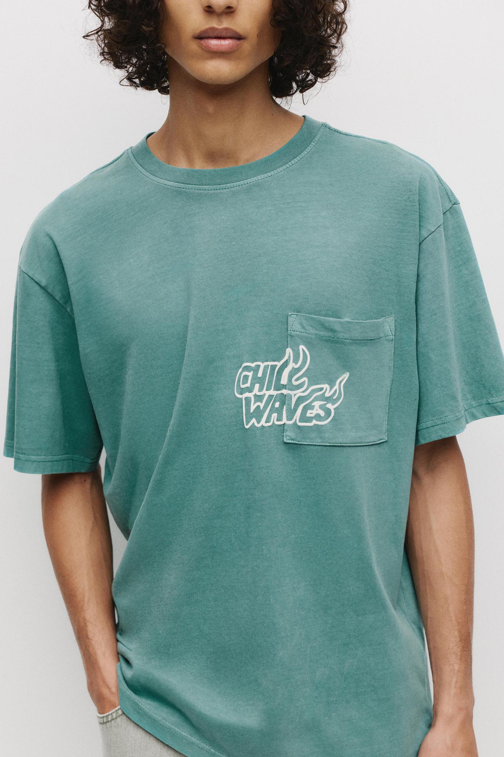 Green pocket T-shirt Product Image