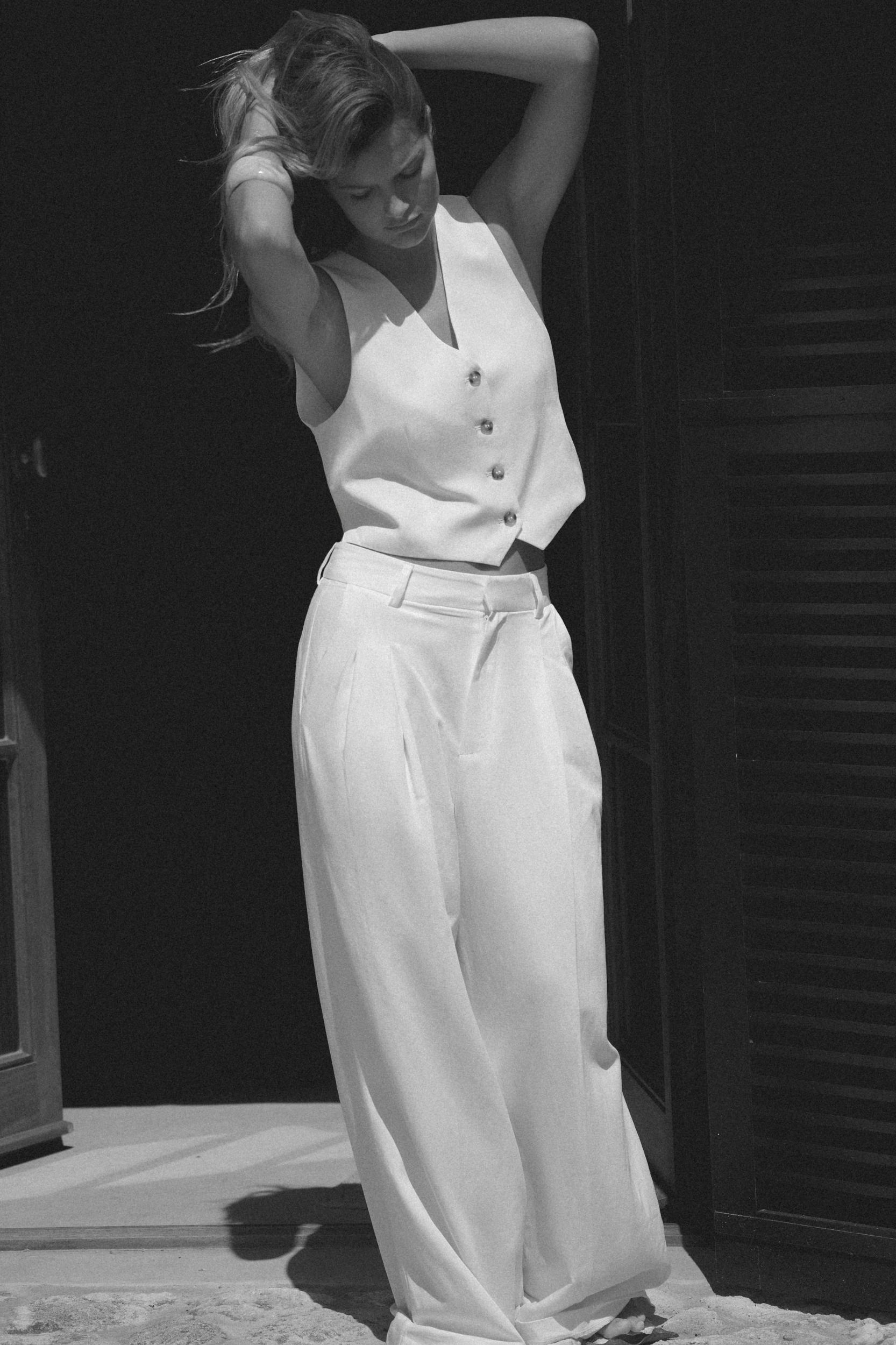 PLEATED PANTS Product Image