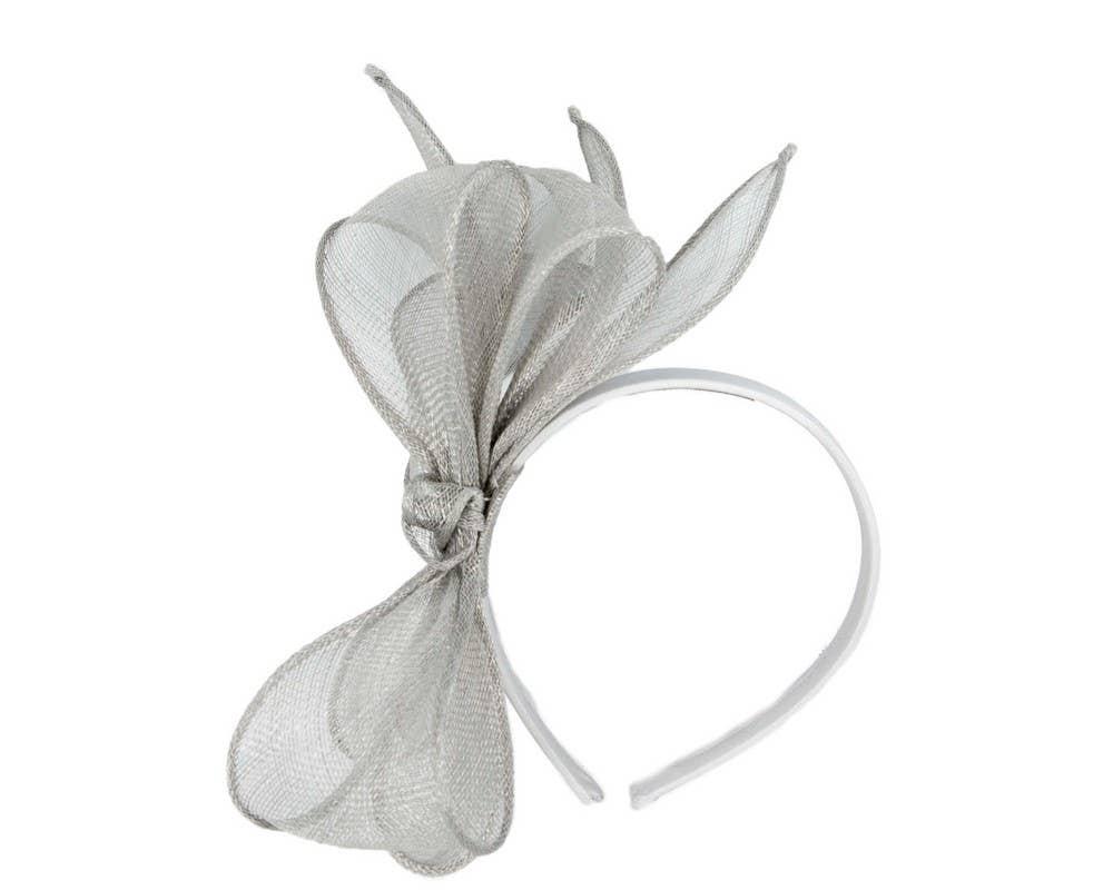 Sinamay bow fascinator - Navy Product Image