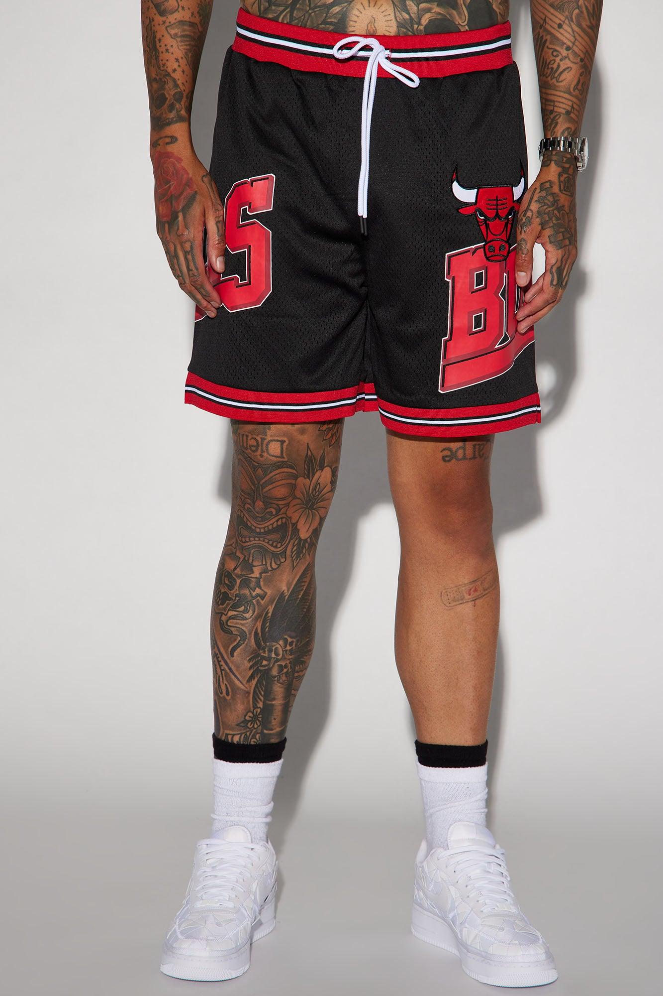 Bulls Step Back Mesh Shorts - Black Product Image