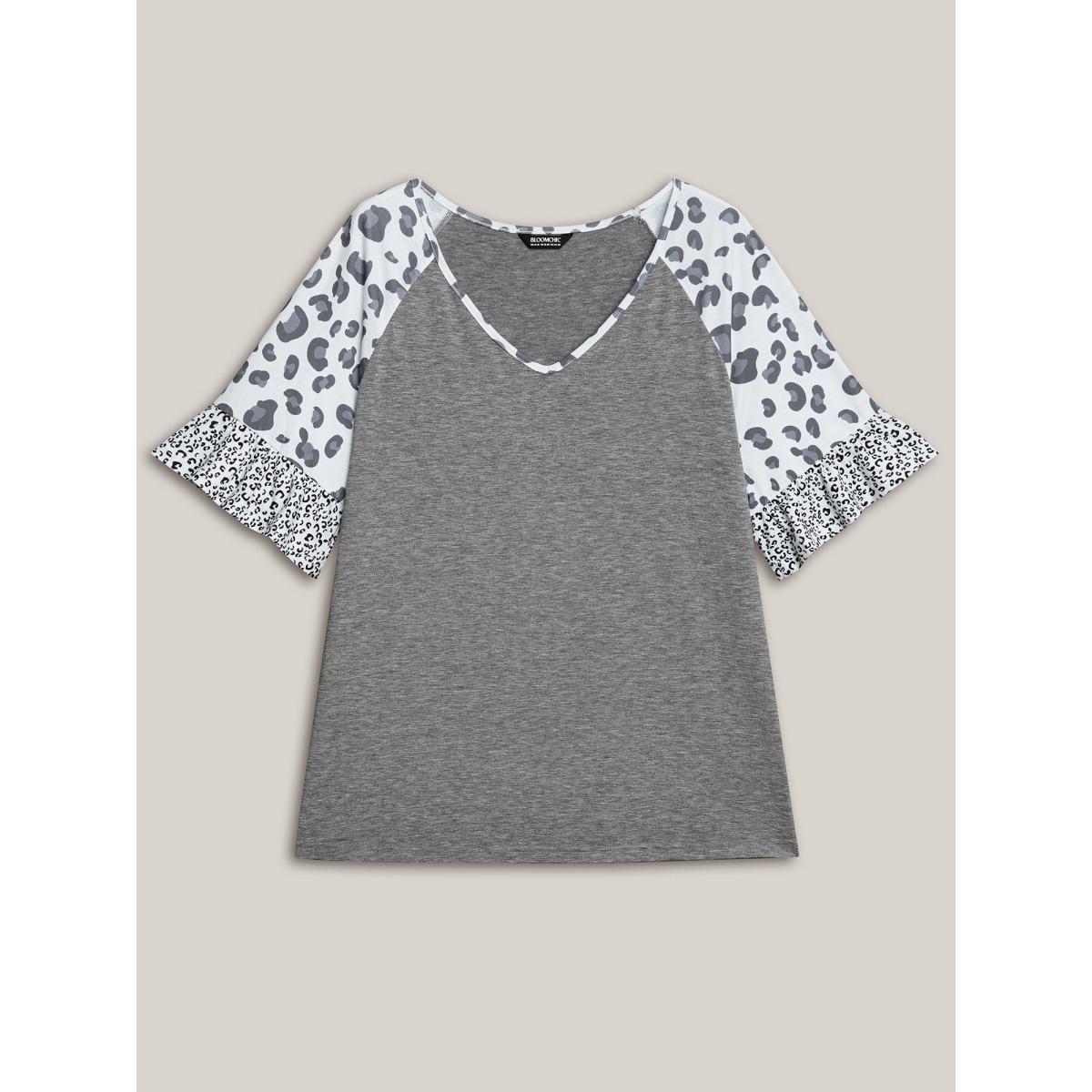 Plus Size Leopard Print Heather Contrast V-Neck T-Shirt DarkGray Women Leisure Contrast V-neck Casual T-shirts BloomChic 28/5X Product Image