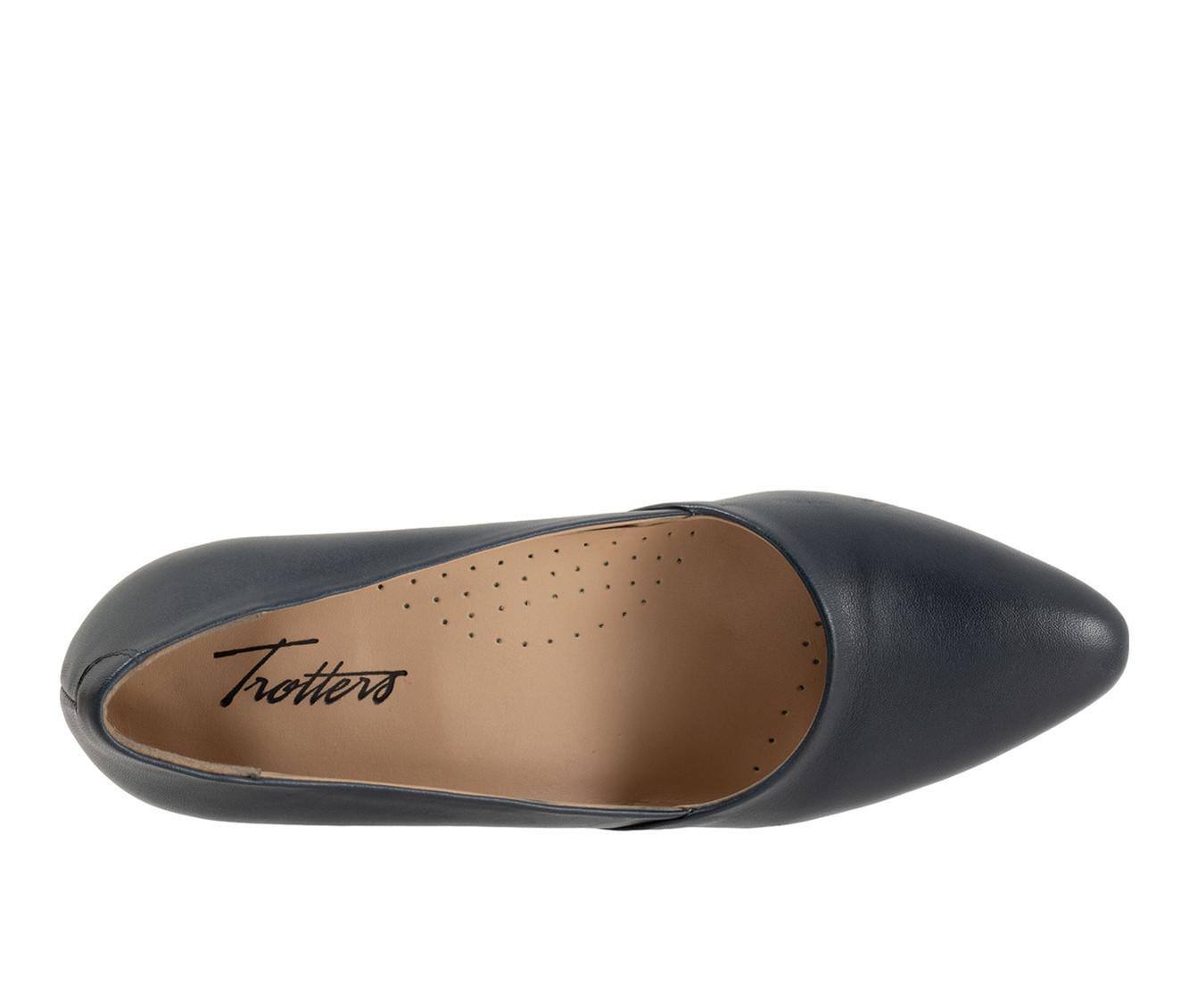 Women's Trotters Kylie Pumps Product Image