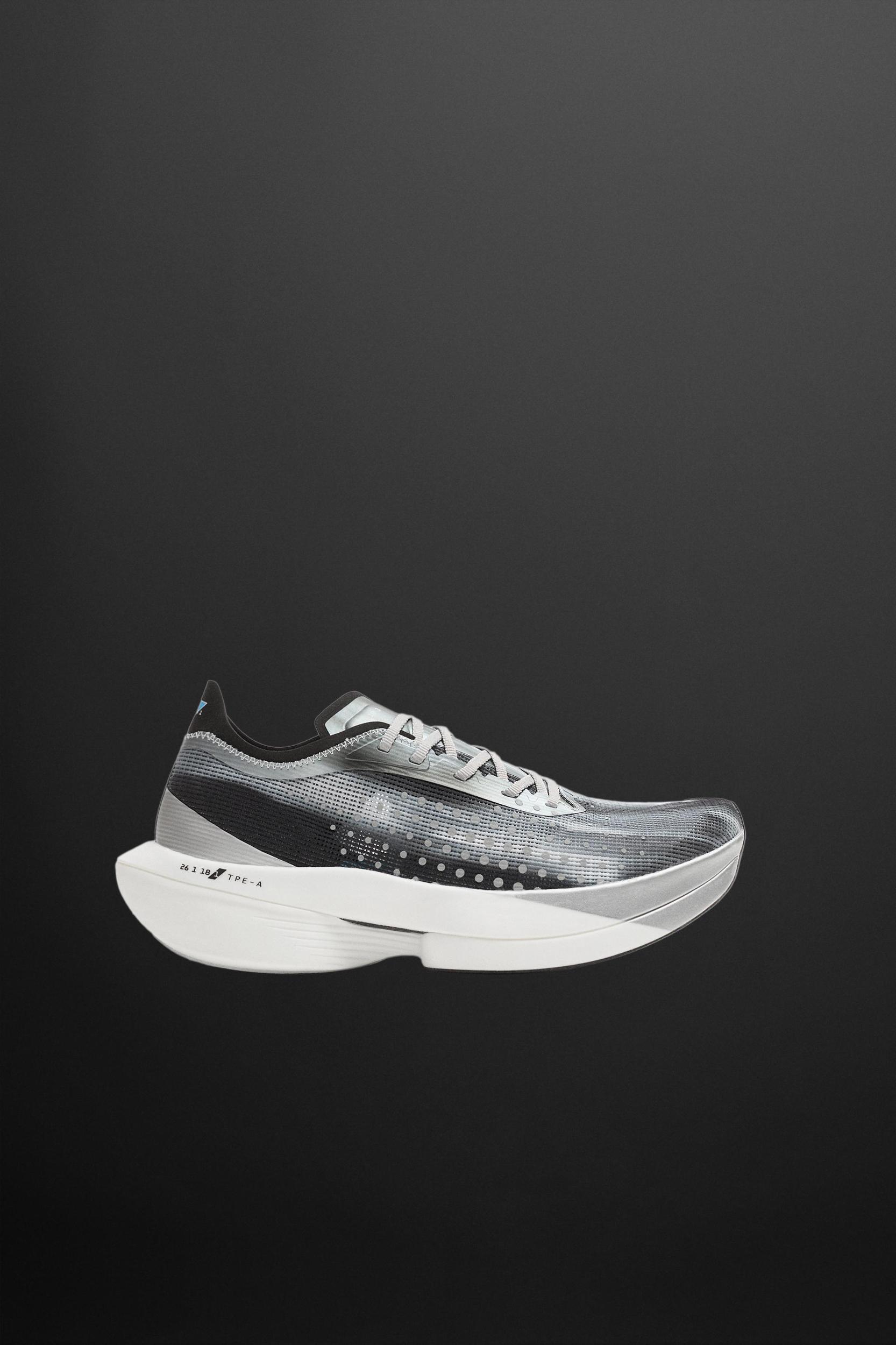 LONG DISTANCE RUNNING SNEAKERS Product Image