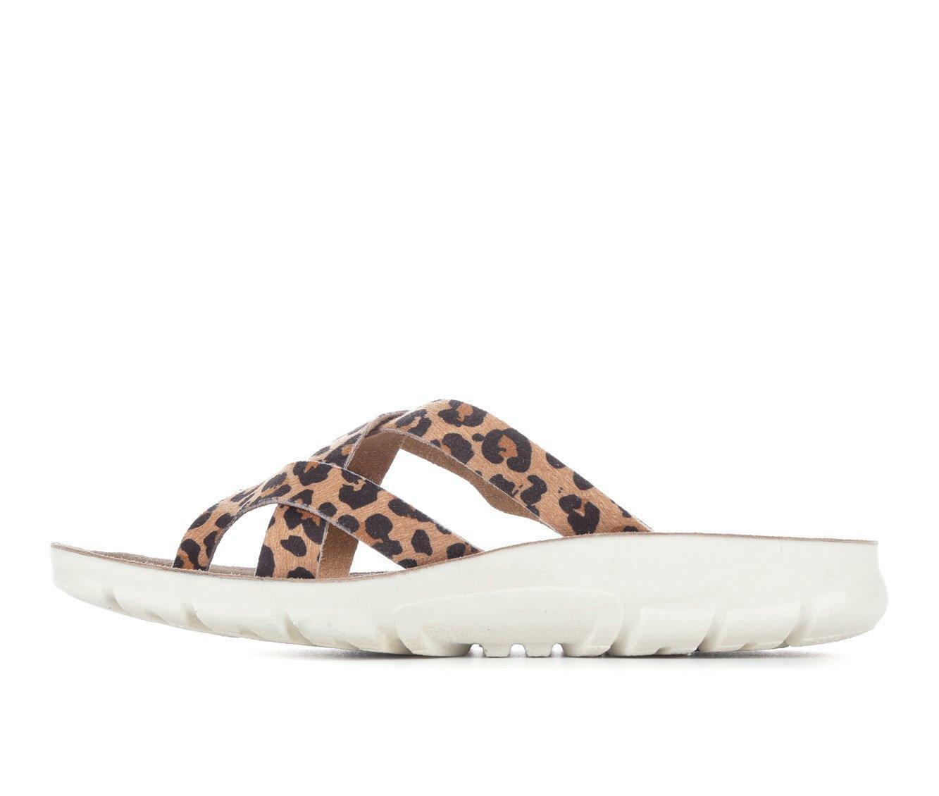 Women's Cliffs by White Mountain Banksy Flip Flops Product Image