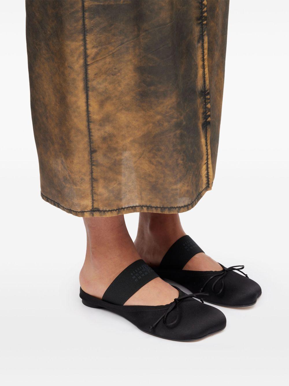 anatomic-toe leather slippers Product Image